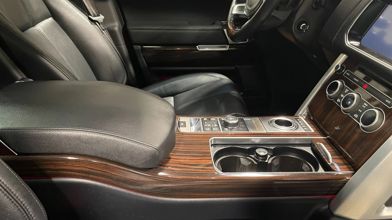 2017 Land Rover Range Rover L405 - Image 20 of 31