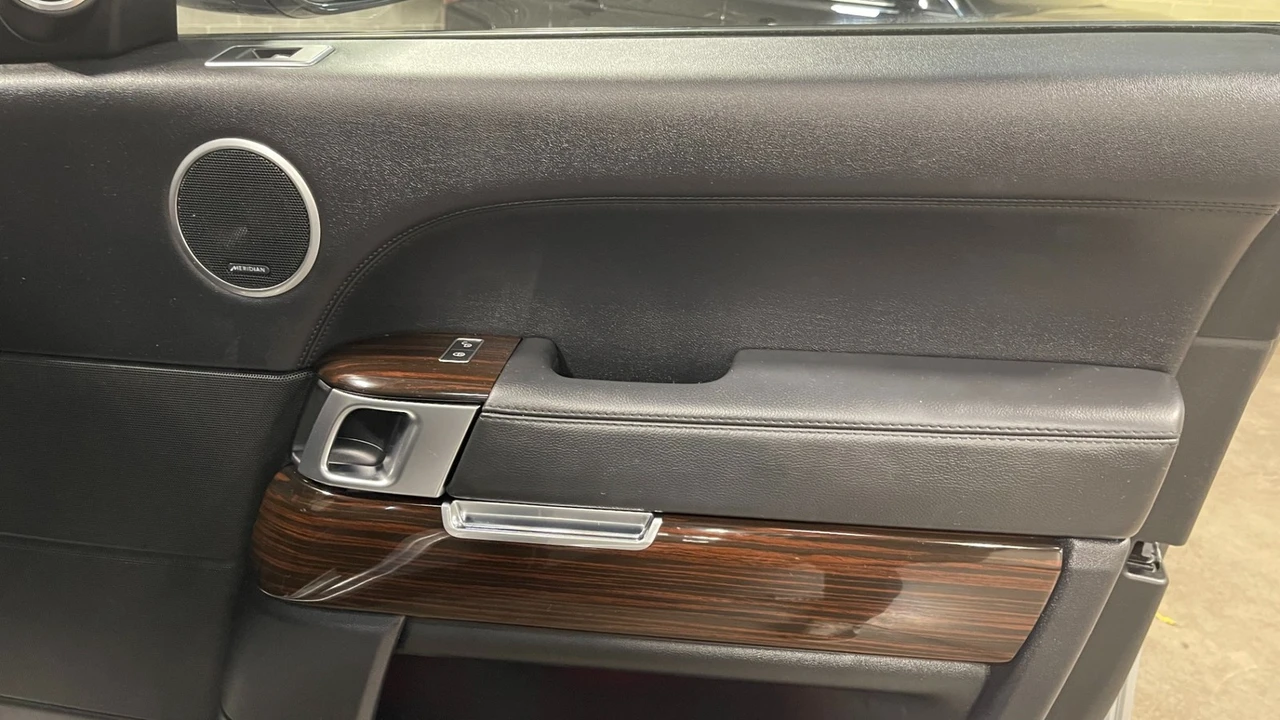 2017 Land Rover Range Rover L405 - Image 29 of 31