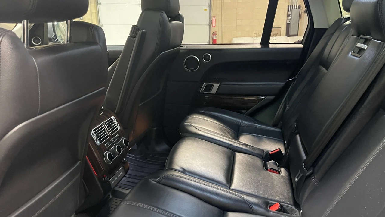 2017 Land Rover Range Rover L405 - Image 26 of 31