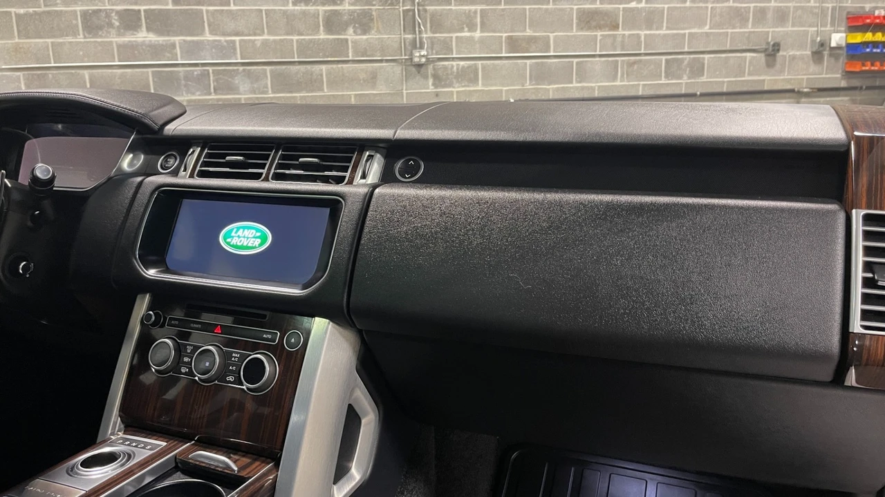 2017 Land Rover Range Rover L405 - Image 19 of 31