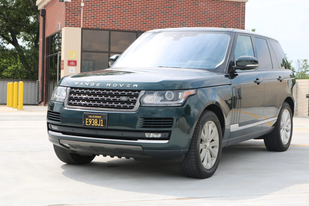 2017 Land Rover Range Rover L405 - Image 5 of 31