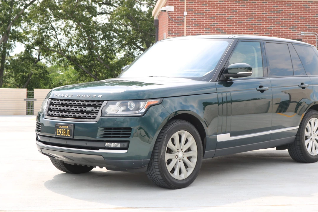 2017 Land Rover Range Rover L405 - Image 9 of 31