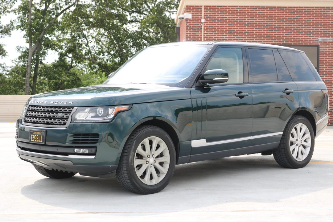 2017 Land Rover Range Rover L405 - Image 11 of 31