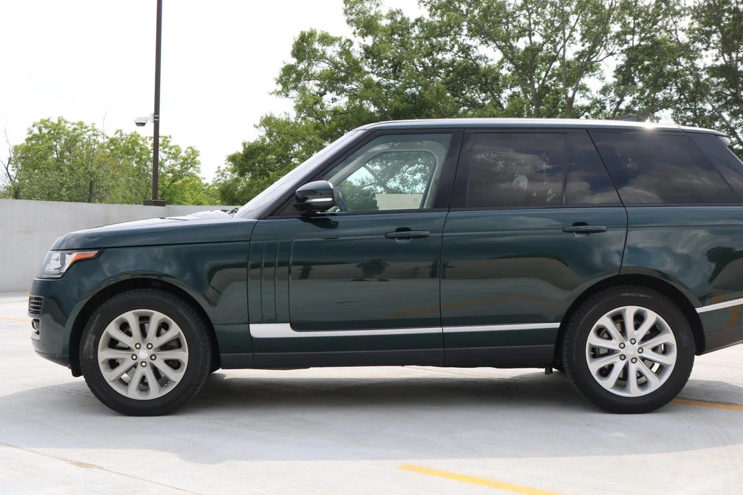 2017 Land Rover Range Rover L405 - Image 21 of 31