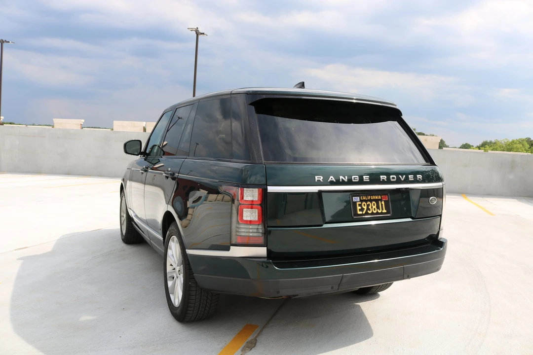 2017 Land Rover Range Rover L405 - Image 25 of 31