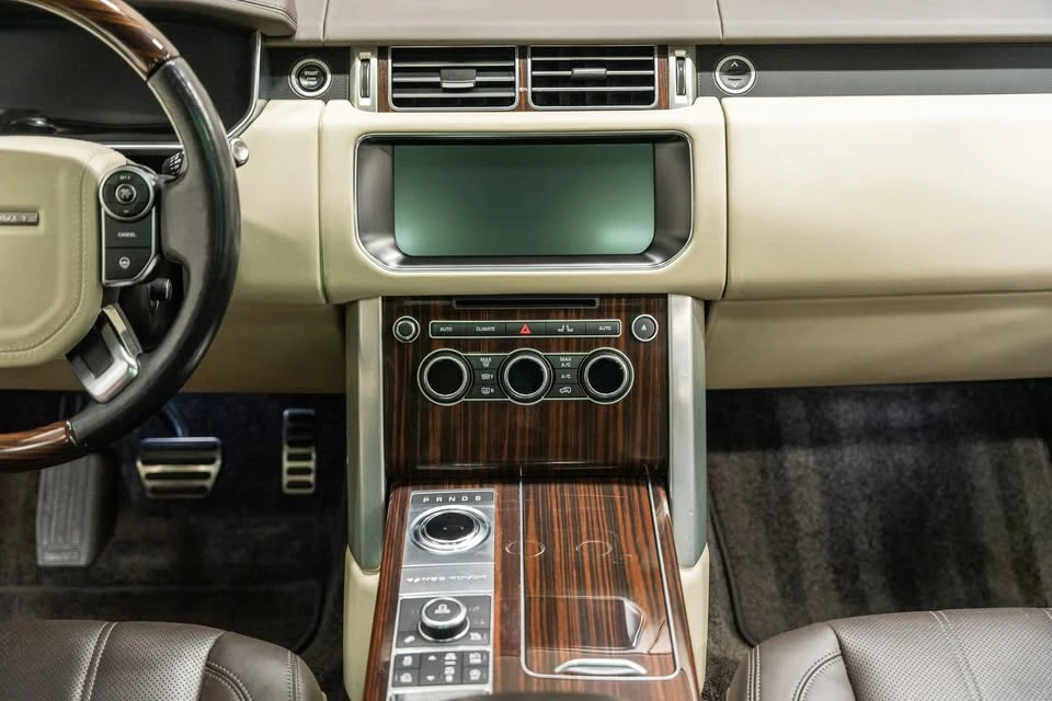 2017 Land Rover Range Rover L405 - Image 13 of 20