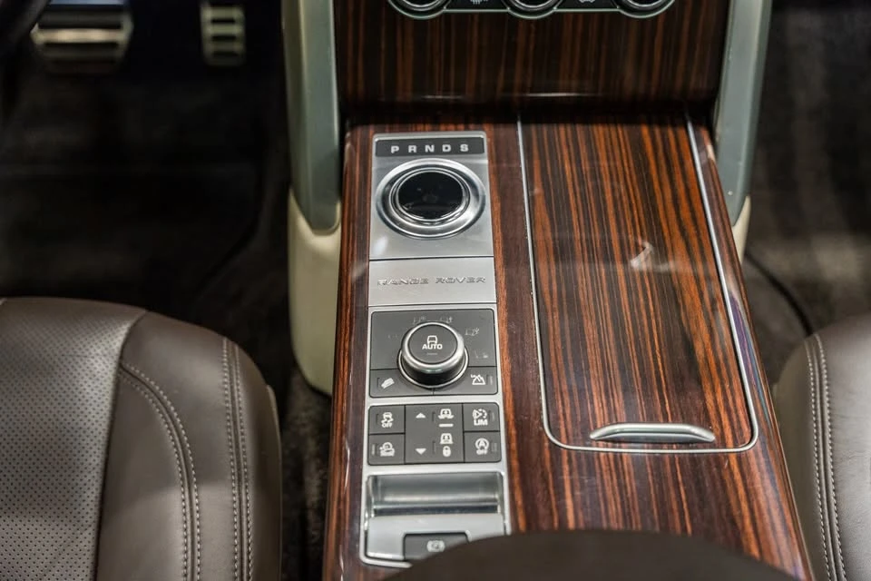 2017 Land Rover Range Rover L405 - Image 14 of 20
