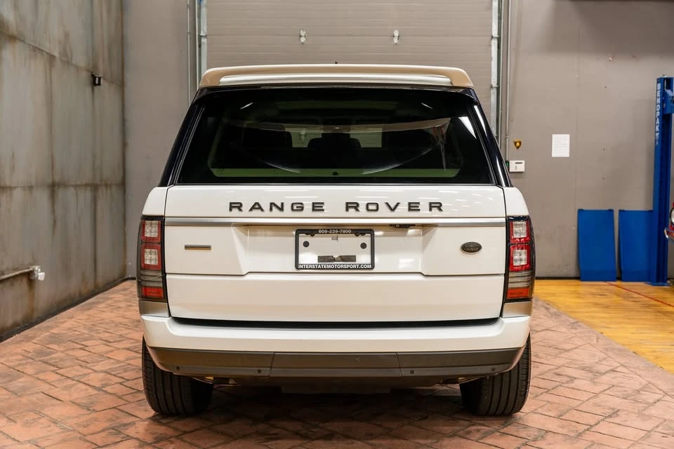 2017 Land Rover Range Rover L405 - Image 5 of 20