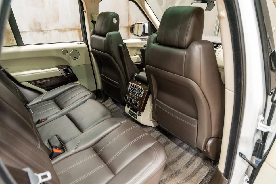 2017 Land Rover Range Rover L405 - Image 17 of 20