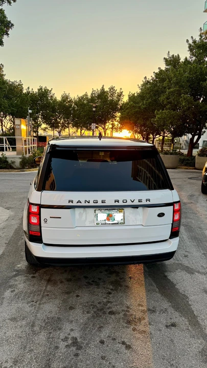 2017 Land Rover Range Rover L405 - Image 11 of 21
