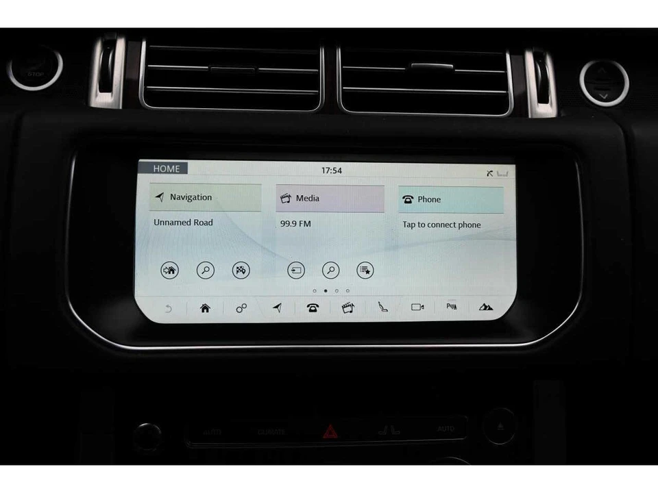 2017 Land Rover Range Rover L405 - Image 17 of 21