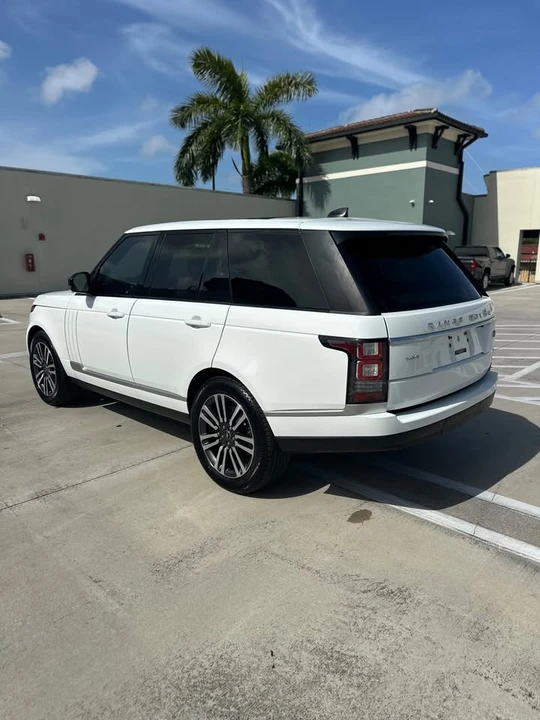 2017 Land Rover Range Rover L405 - Image 5 of 20