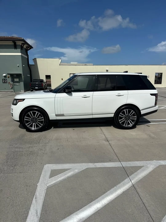 2017 Land Rover Range Rover L405 - Image 4 of 20