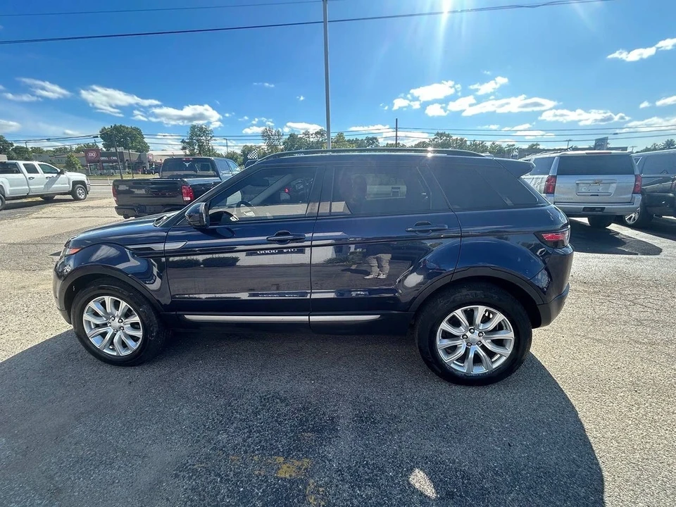 2017 Land Rover Range Rover L405 - Image 8 of 12