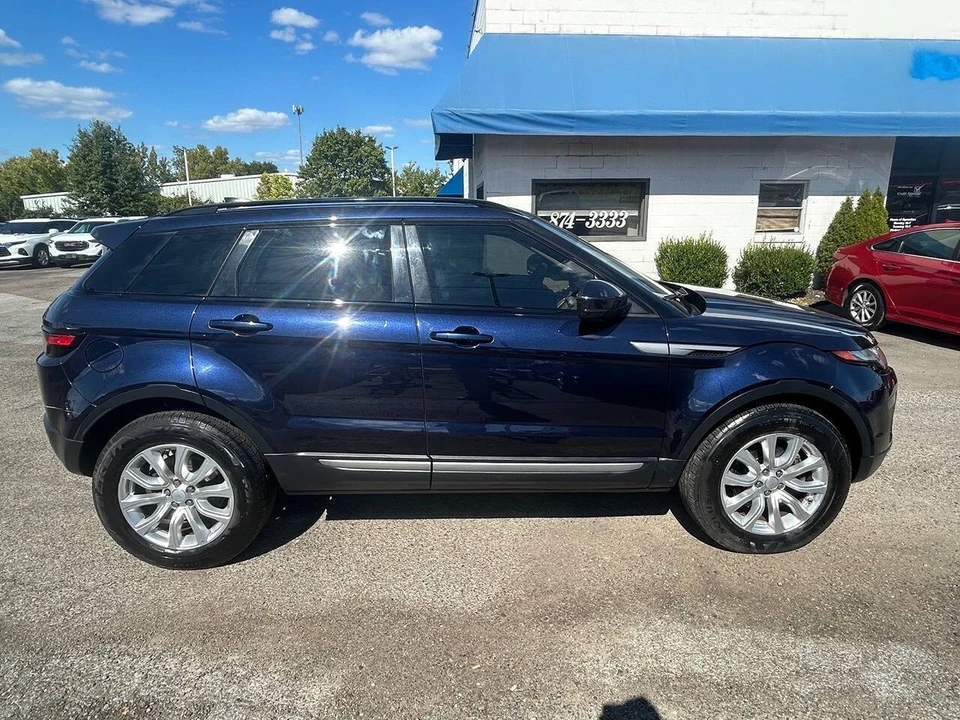 2017 Land Rover Range Rover L405 - Image 5 of 13