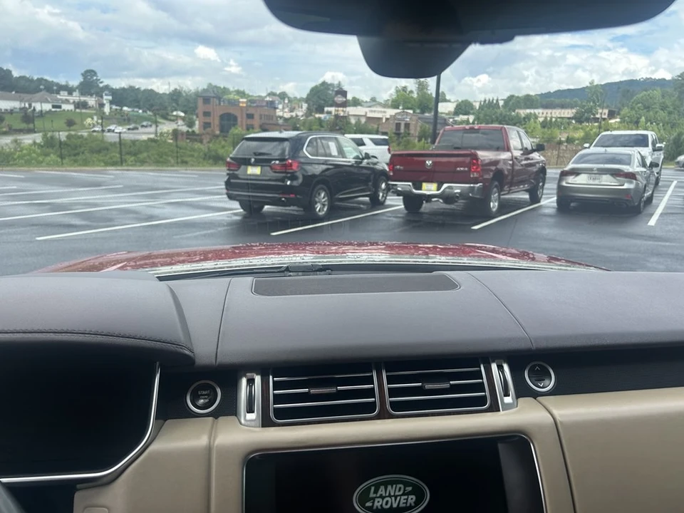 2017 Land Rover Range Rover L405 - Image 10 of 15