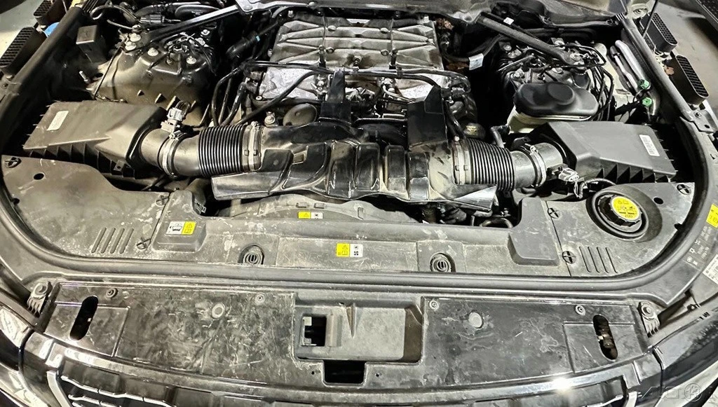 2017 Land Rover Range Rover L405 - Image 15 of 24