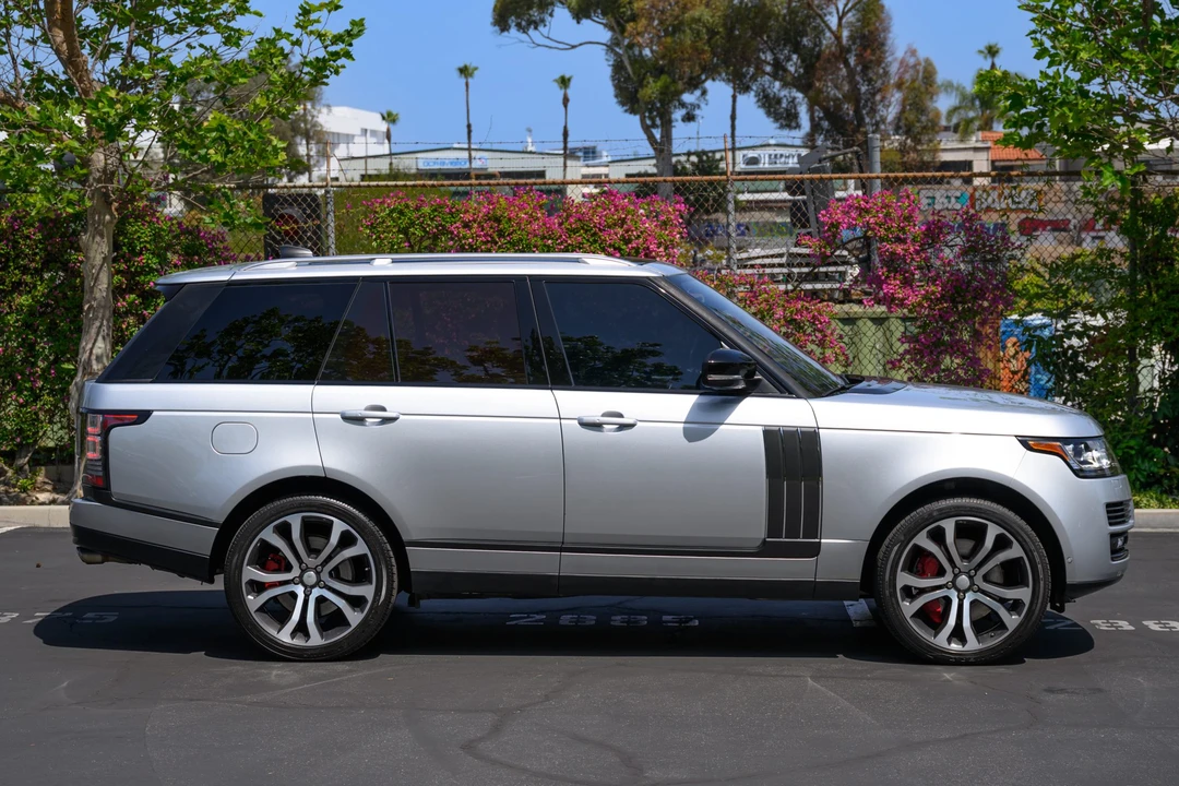 2017 Land Rover Range Rover L405 - Image 17 of 31
