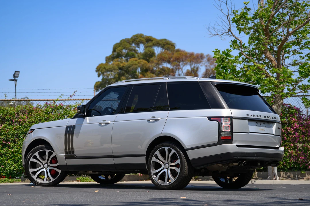 2017 Land Rover Range Rover L405 - Image 11 of 31