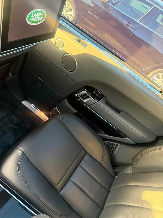 2017 Land Rover Range Rover L405 - Image 9 of 11