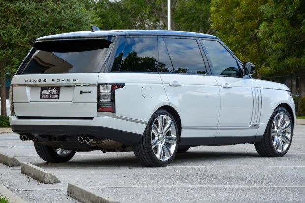 2017 Land Rover Range Rover L405 - Image 2 of 9
