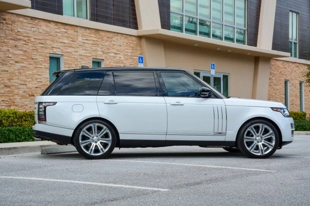 2017 Land Rover Range Rover L405 - Image 3 of 8