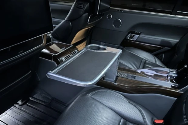 2017 Land Rover Range Rover L405 - Image 5 of 8