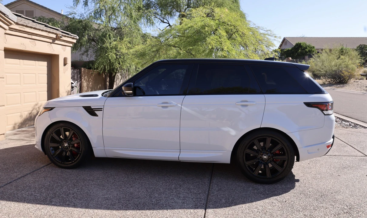 2017 Land Rover Range Rover Sport L494 - Image 10 of 31