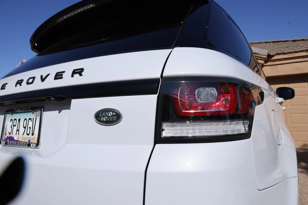 2017 Land Rover Range Rover Sport L494 - Image 18 of 31
