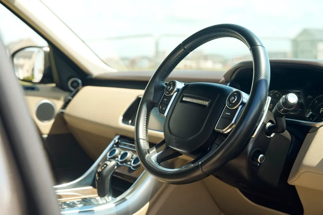 2017 Land Rover Range Rover L405 - Image 14 of 31