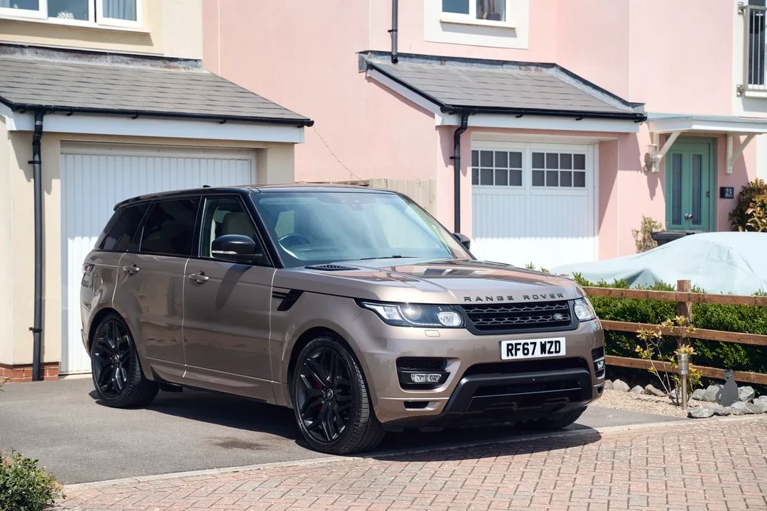 2017 Land Rover Range Rover L405 - Image 11 of 31