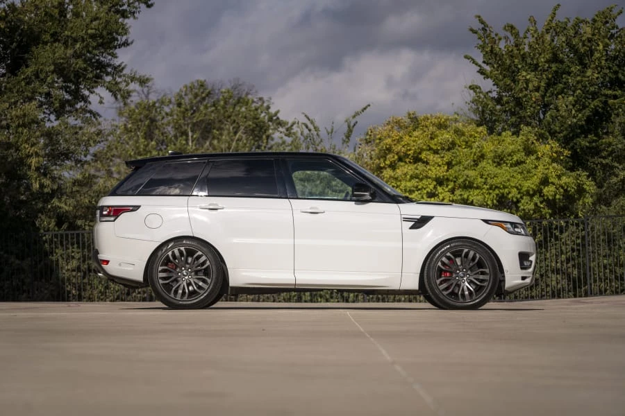 2017 Land Rover Range Rover L405 - Image 2 of 28