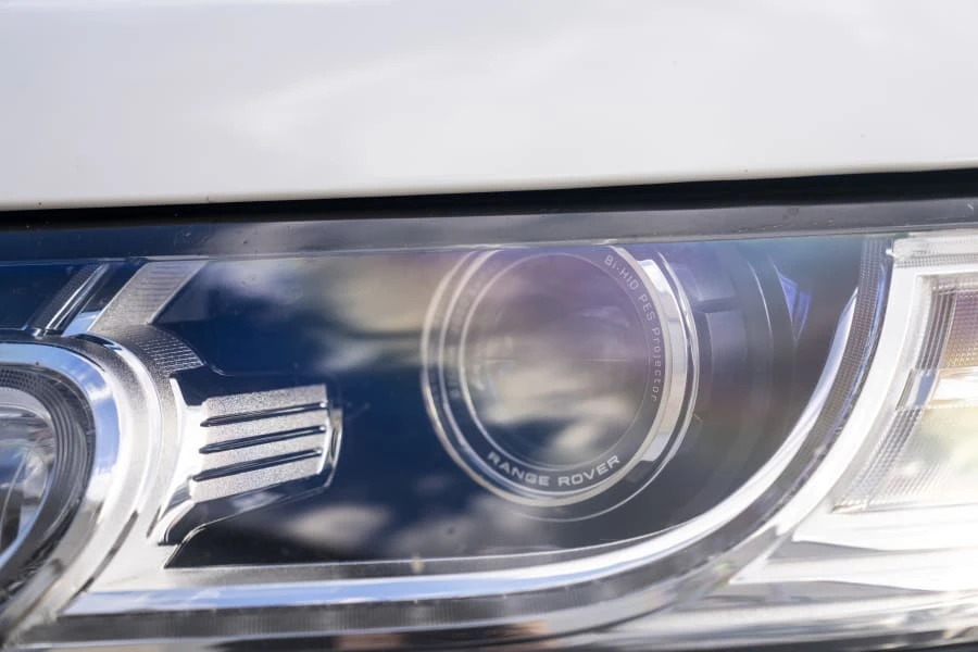 2017 Land Rover Range Rover L405 - Image 14 of 28