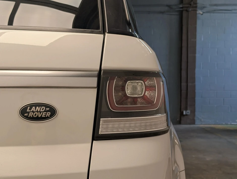 2017 Land Rover Range Rover Sport L494 - Image 16 of 31