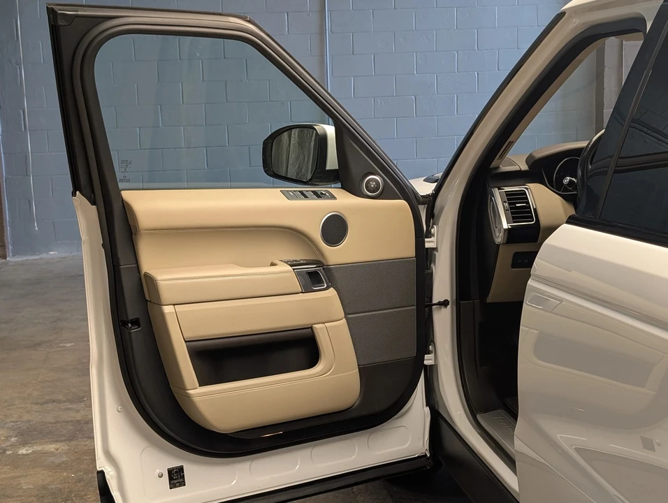 2017 Land Rover Range Rover Sport L494 - Image 17 of 31