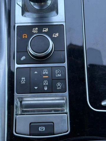 2017 Land Rover Range Rover Sport L494 - Image 18 of 23