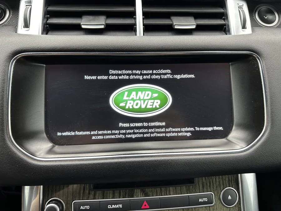 2017 Land Rover Range Rover L405 - Image 24 of 28