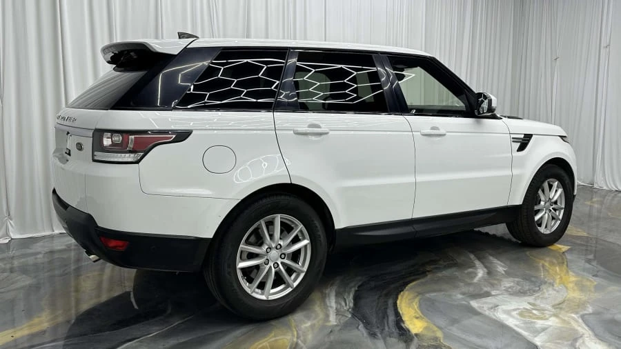 2017 Land Rover Range Rover L405 - Image 6 of 28
