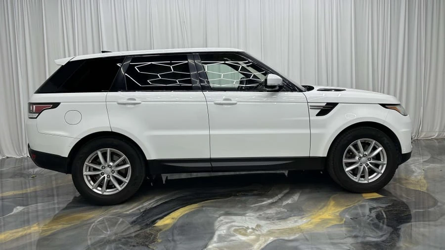 2017 Land Rover Range Rover L405 - Image 13 of 28