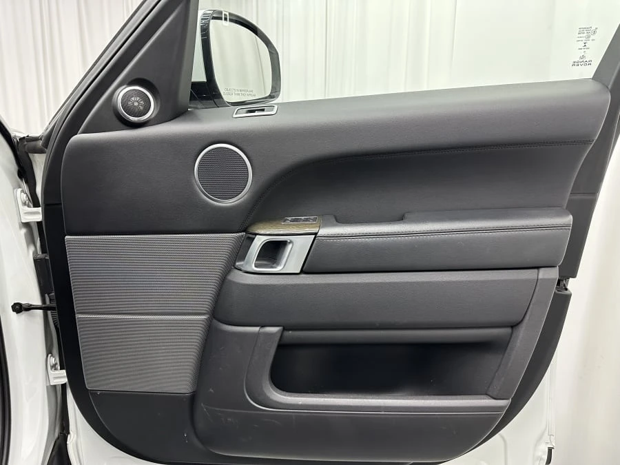 2017 Land Rover Range Rover L405 - Image 25 of 28