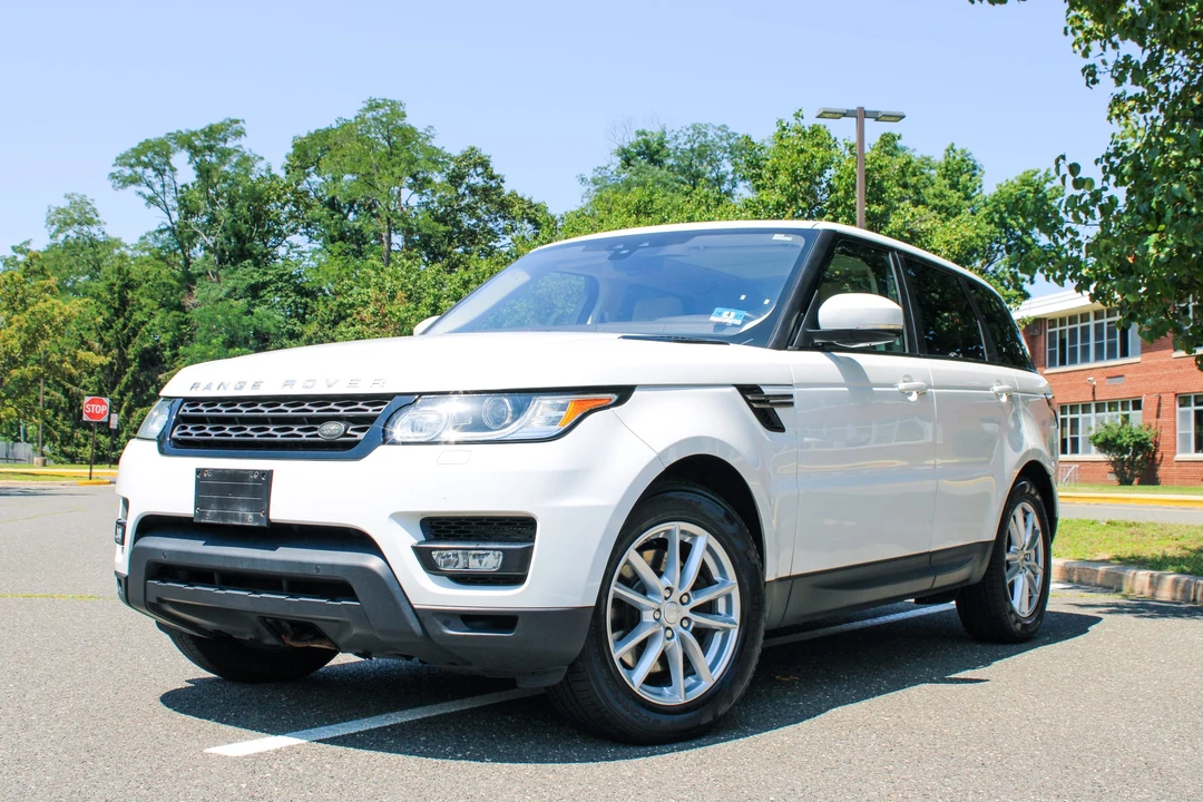 2017 Land Rover Range Rover Sport L494 - Image 3 of 31