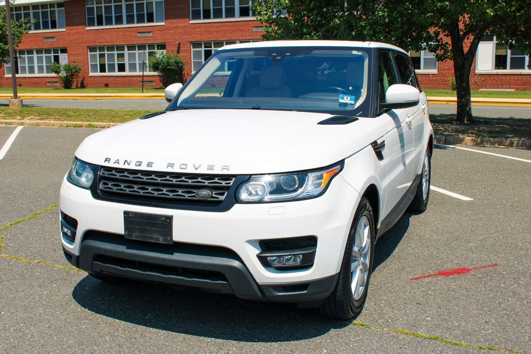 2017 Land Rover Range Rover Sport L494 - Image 7 of 31