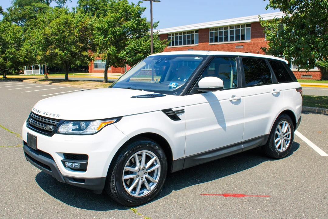 2017 Land Rover Range Rover Sport L494 - Image 11 of 31
