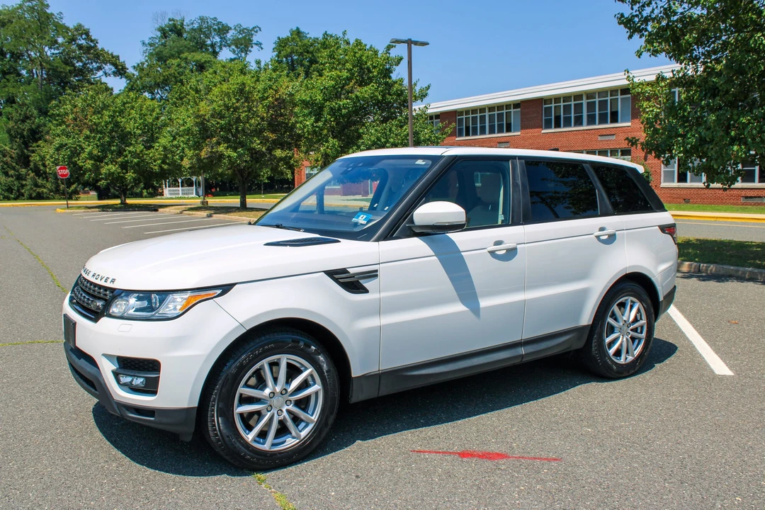 2017 Land Rover Range Rover Sport L494 - Image 12 of 31