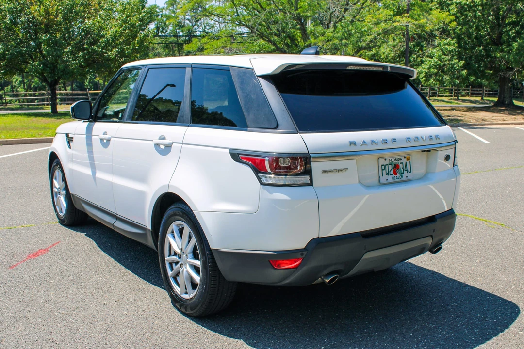 2017 Land Rover Range Rover Sport L494 - Image 28 of 31