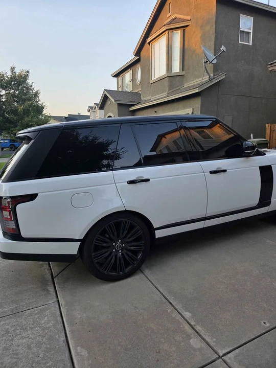 2017 Land Rover Range Rover L405 - Image 6 of 11