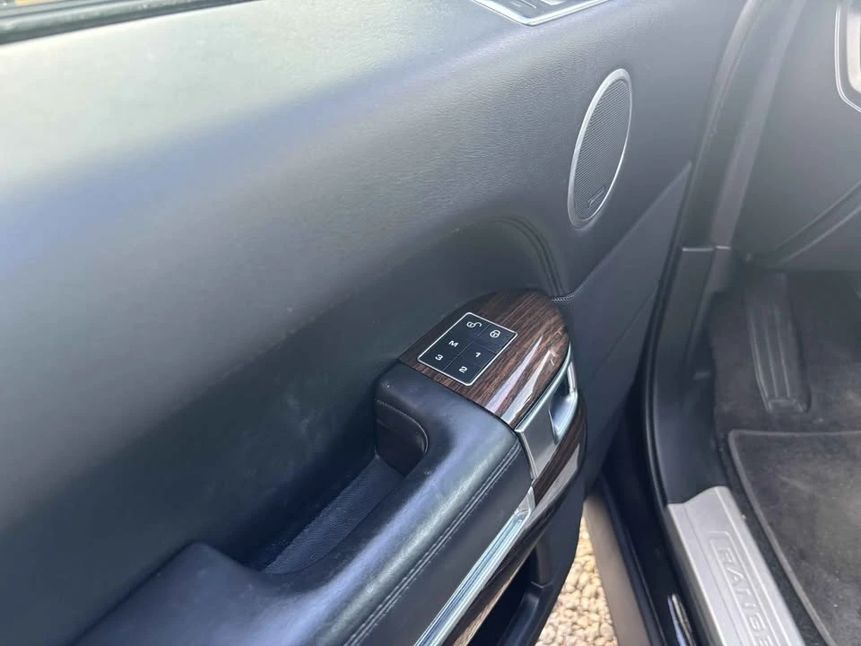 2017 Land Rover Range Rover L405 - Image 16 of 20