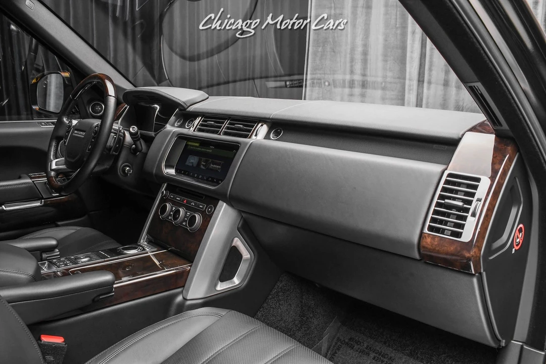 2017 Land Rover Range Rover L405 - Image 24 of 31