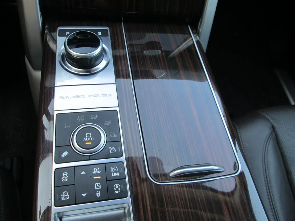 2017 Land Rover Range Rover L405 - Image 6 of 20