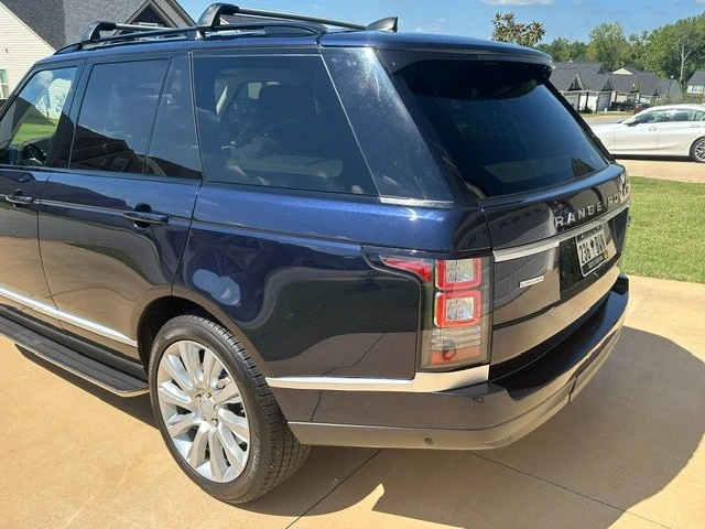 2017 Land Rover Range Rover L405 - Image 11 of 20